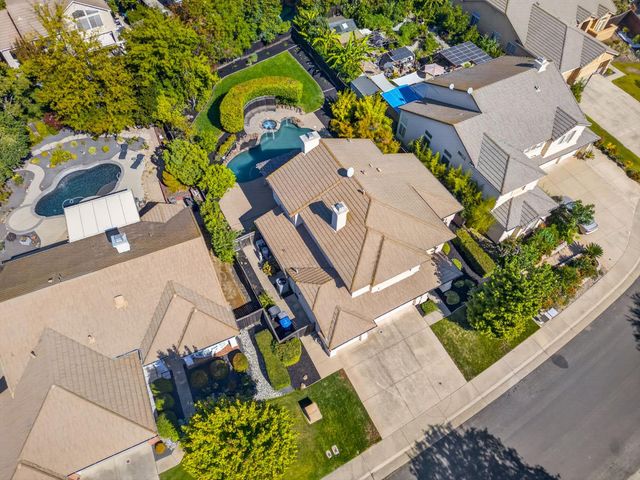 254 Luna Cir, Folsom, CA 95630
