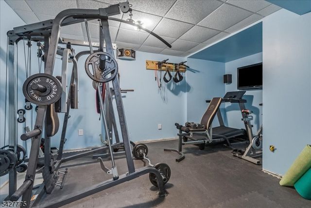 1 Hunters Ln, Sparta Twp., NJ 07871