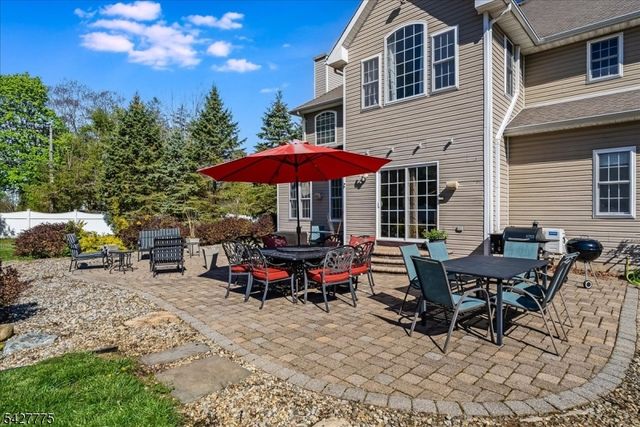 1 Hunters Ln, Sparta Twp., NJ 07871