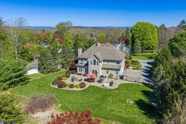 1 Hunters Ln, Sparta Twp., NJ 07871