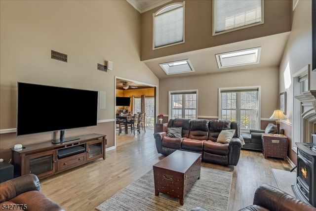1 Hunters Ln, Sparta Twp., NJ 07871