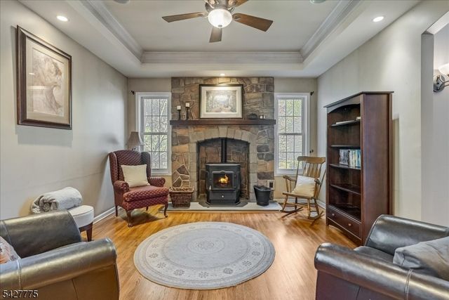 1 Hunters Ln, Sparta Twp., NJ 07871