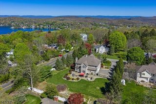 1 Hunters Ln, Sparta Twp., NJ 07871