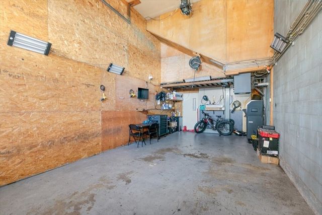 31 Garfield St, Lawrence, MA 01843