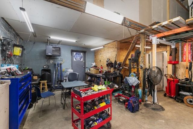 31 Garfield St, Lawrence, MA 01843