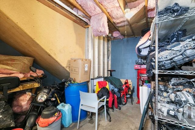 31 Garfield St, Lawrence, MA 01843