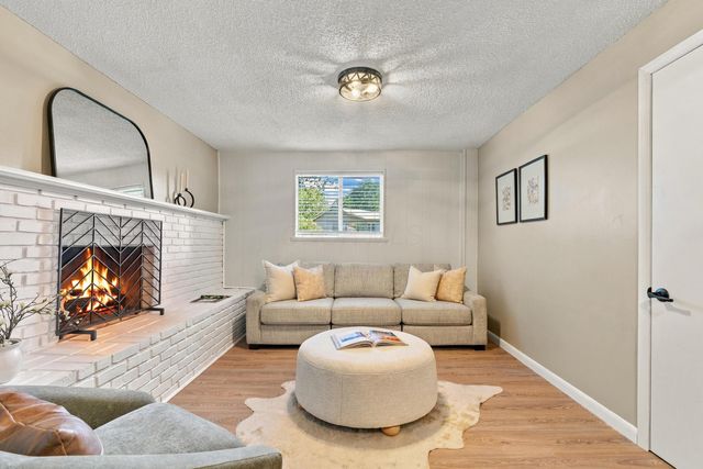 1945 Shallowford Avenue, Columbus, OH 43235