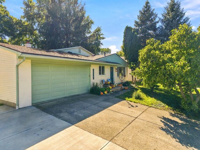 1945 Shallowford Avenue, Columbus, OH 43235