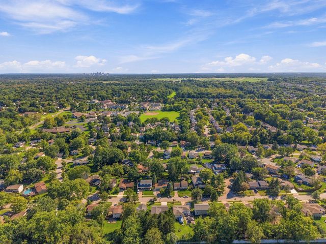1945 Shallowford Avenue, Columbus, OH 43235