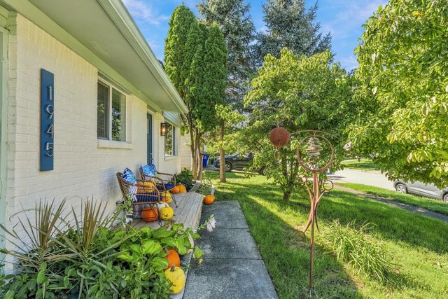 1945 Shallowford Avenue, Columbus, OH 43235