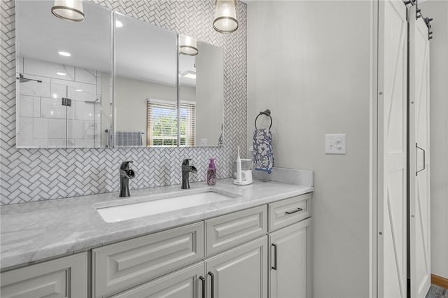 5230 Olden Porter Road, Pendleton, SC 29670