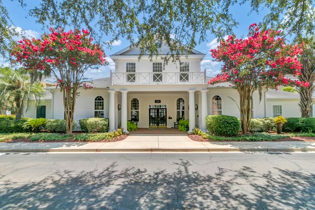 1921 Chatelain Way, Mount Pleasant, SC 29464