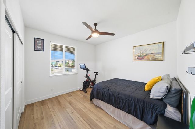 2301 Sierra Village Dr, Roseville, CA 95747