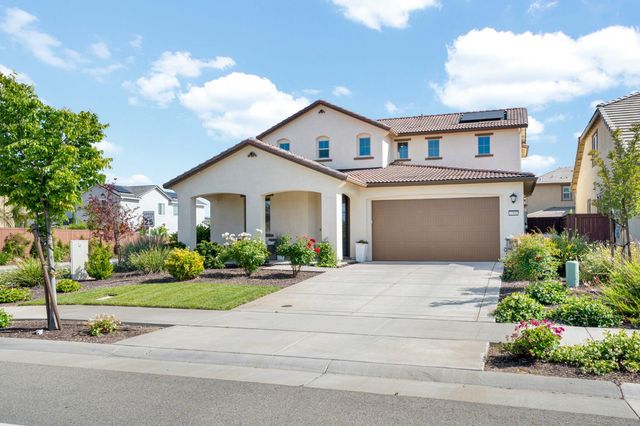 2301 Sierra Village Dr, Roseville, CA 95747