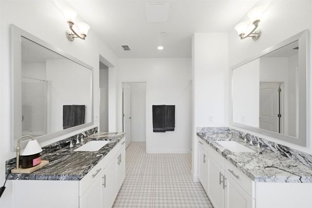 2301 Sierra Village Dr, Roseville, CA 95747