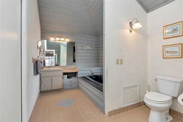2820 VALENCIA LANE W, Palm Harbor, FL 34684