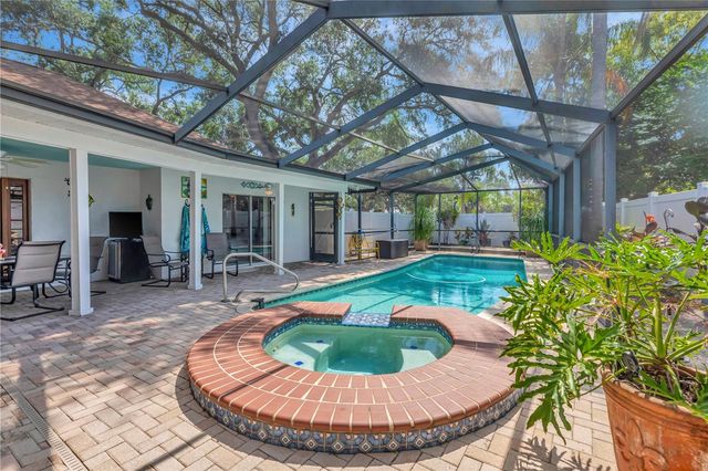 2820 VALENCIA LANE W, Palm Harbor, FL 34684