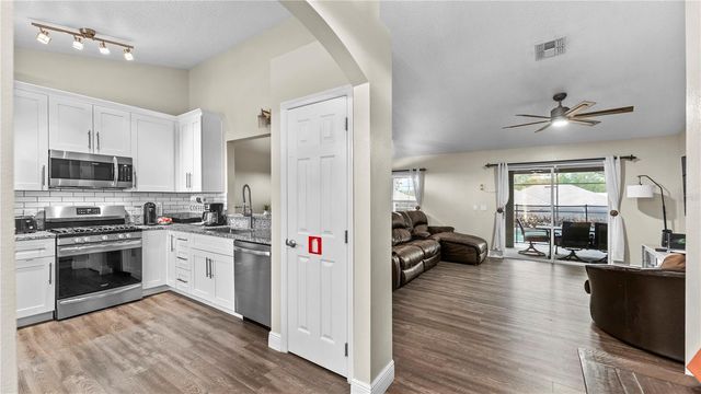 706 DOLCETTO DRIVE, Davenport, FL 33897