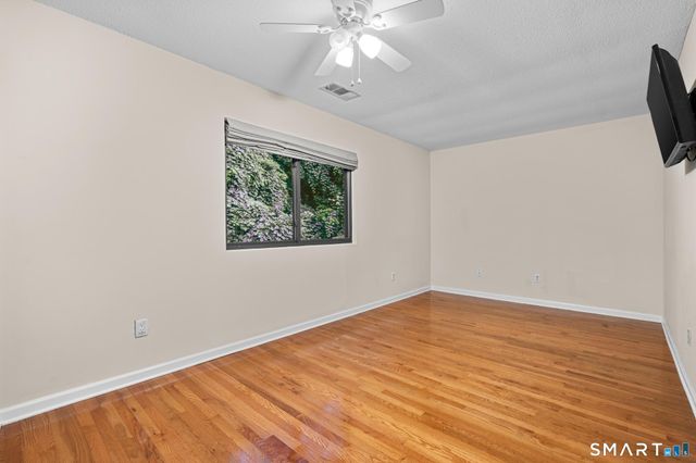 140 Thompson Street 16A, East Haven, CT 06513