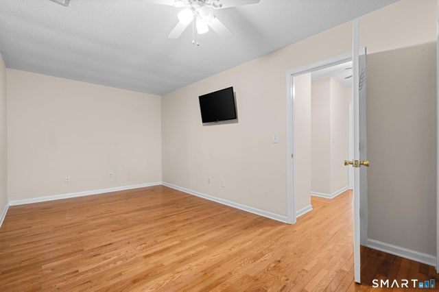 140 Thompson Street 16A, East Haven, CT 06513