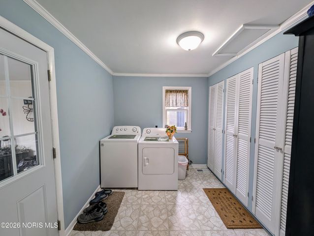 915 Buckeye Street, Genoa, OH 43430