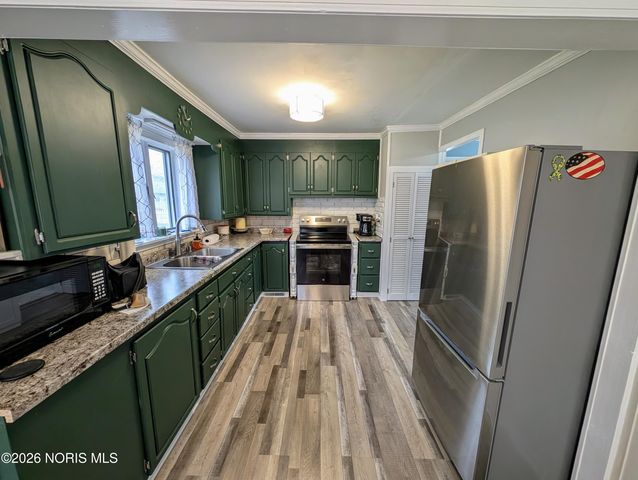 915 Buckeye Street, Genoa, OH 43430