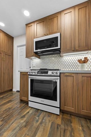 733 W Paradise Ave Avenue, Visalia, CA 93277