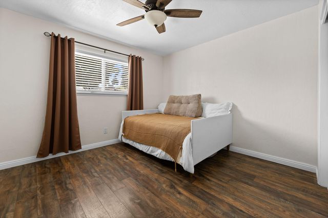 733 W Paradise Ave Avenue, Visalia, CA 93277