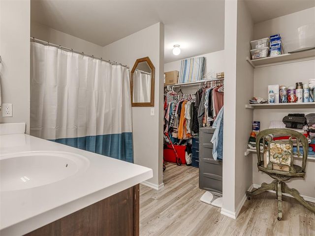 1700 Bartlett Drive, Newcastle, OK 73065