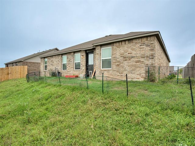 1700 Bartlett Drive, Newcastle, OK 73065