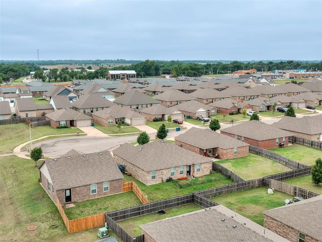1700 Bartlett Drive, Newcastle, OK 73065