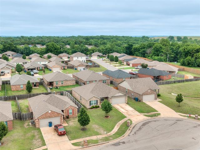 1700 Bartlett Drive, Newcastle, OK 73065