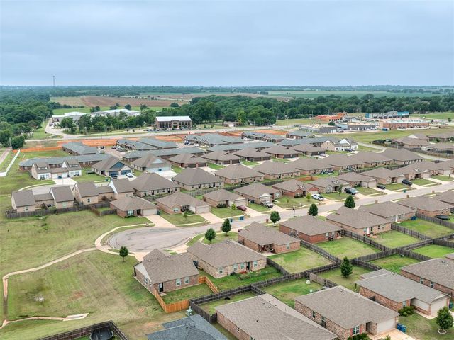 1700 Bartlett Drive, Newcastle, OK 73065