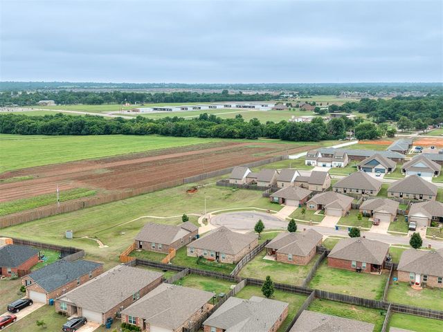 1700 Bartlett Drive, Newcastle, OK 73065