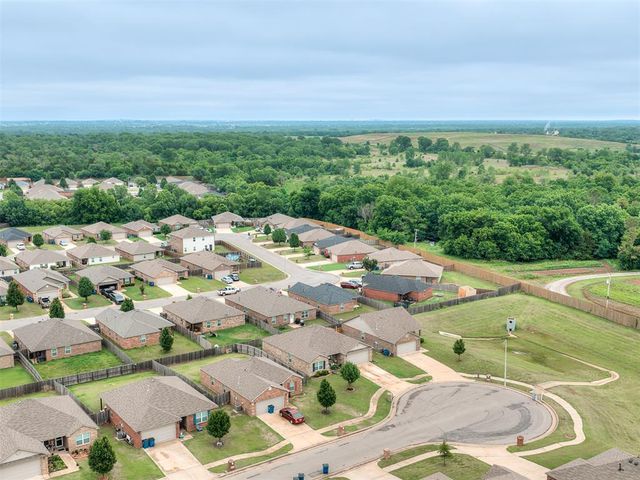 1700 Bartlett Drive, Newcastle, OK 73065