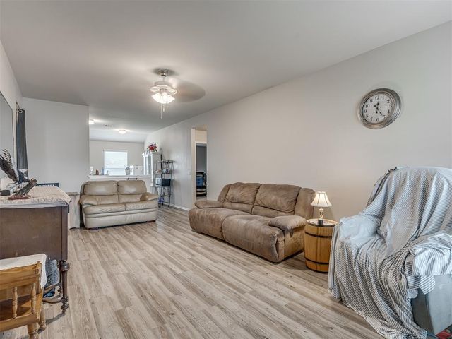 1700 Bartlett Drive, Newcastle, OK 73065