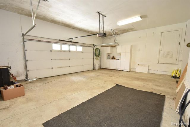 7304 Sharp Road, Swartz Creek, MI 48473