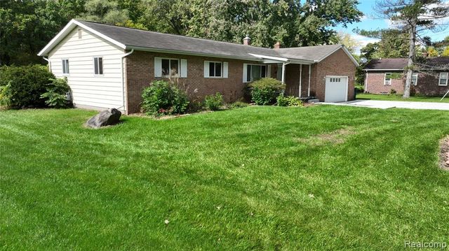 7304 Sharp Road, Swartz Creek, MI 48473