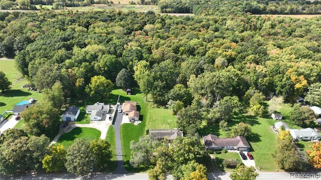 7304 Sharp Road, Swartz Creek, MI 48473