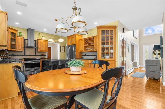 1195 Sierra Drive, Lehigh Twp, PA 18038