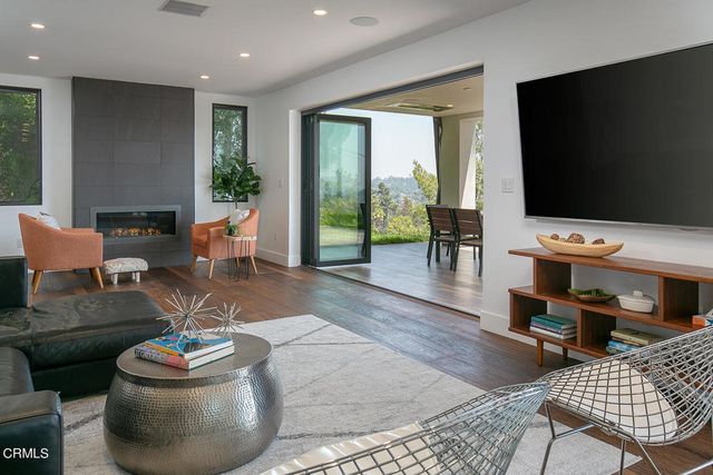 2149 Estes Road, Los Angeles, CA 90041