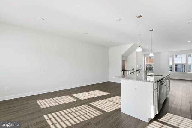 42538 TIBER FALLS SQ, Sterling, VA 20166