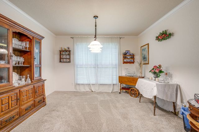 725 Snapper Drive, Burleson, TX 76028