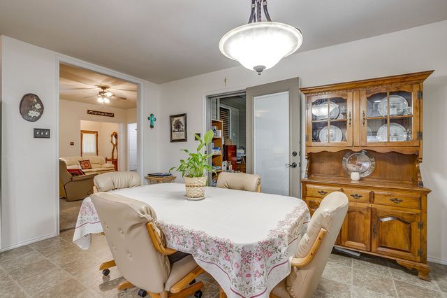 725 Snapper Drive, Burleson, TX 76028