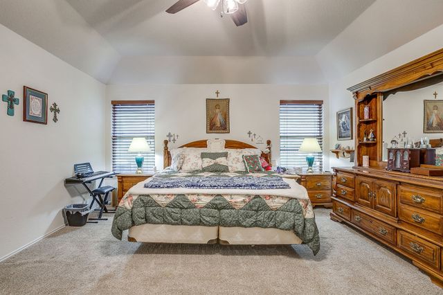 725 Snapper Drive, Burleson, TX 76028