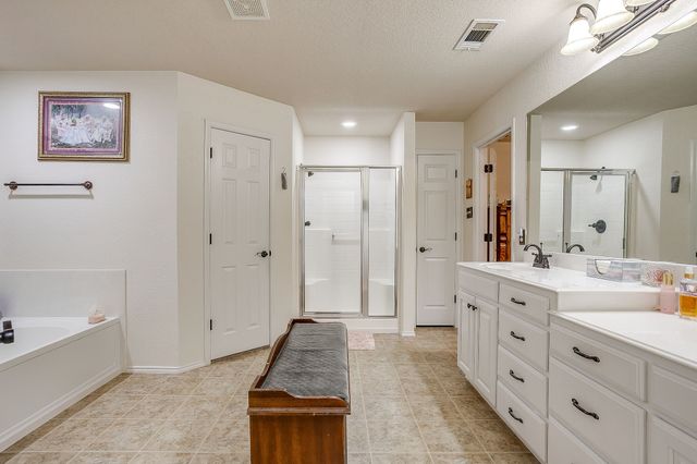 725 Snapper Drive, Burleson, TX 76028