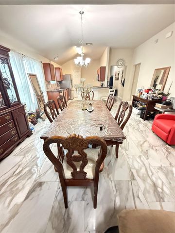 3002 Barkers Crossing Avenue, Houston, TX 77084