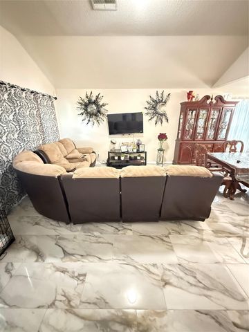 3002 Barkers Crossing Avenue, Houston, TX 77084