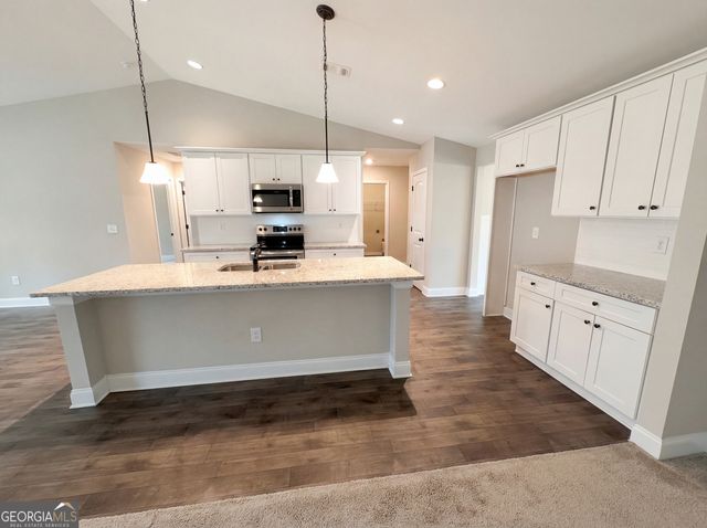 951 Oconee Lane, Commerce, GA 30529