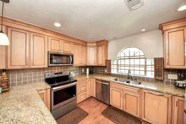 2455 Edgedale Drive, Missouri City, TX 77489